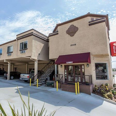 Econo Lodge Inn & Suites Fallbrook Downtown Екстериор снимка